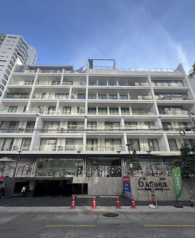 Shop available for rent 282 Sq.m. Avenue Sukhumvit 15 2