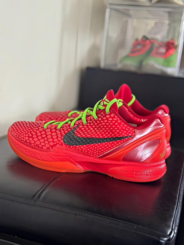 รองเท้า Nike Kobe 6 Reverse Grinch 4