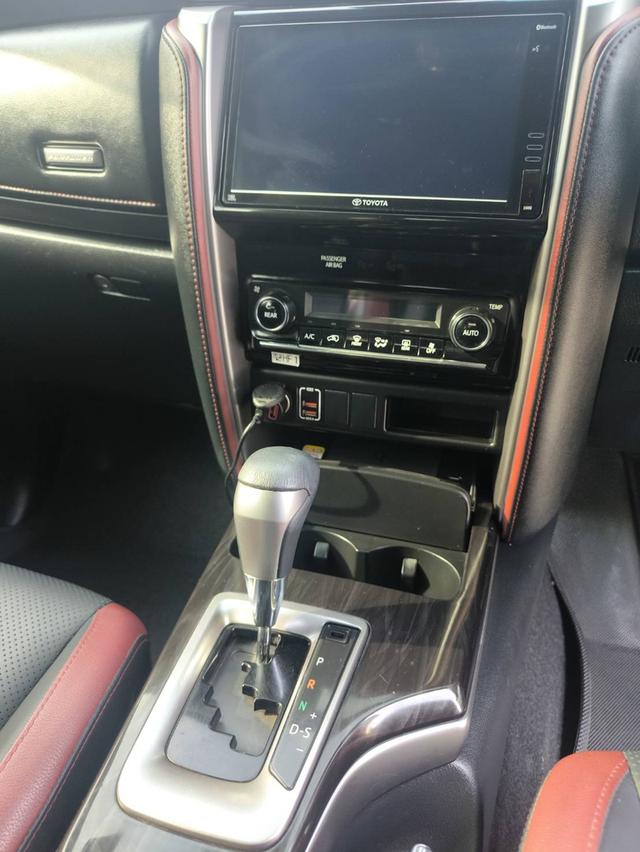 TOYOTA FORTUNER, 2.8 LEGENDER Black Top 2 WD ปี 2021 รูปที่ 10