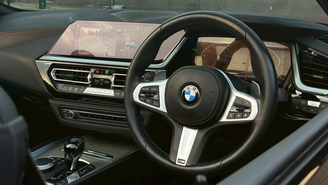 BMW Z4 sDrive30i M Sport ปี2022 สีแดง 15