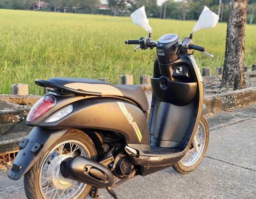 2015 Honda scoopy i