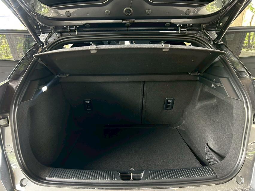 MG 4 EV ELECTRIC D AT ปี 2025 รถสวยมือเดียว ไมล์น้อย 20