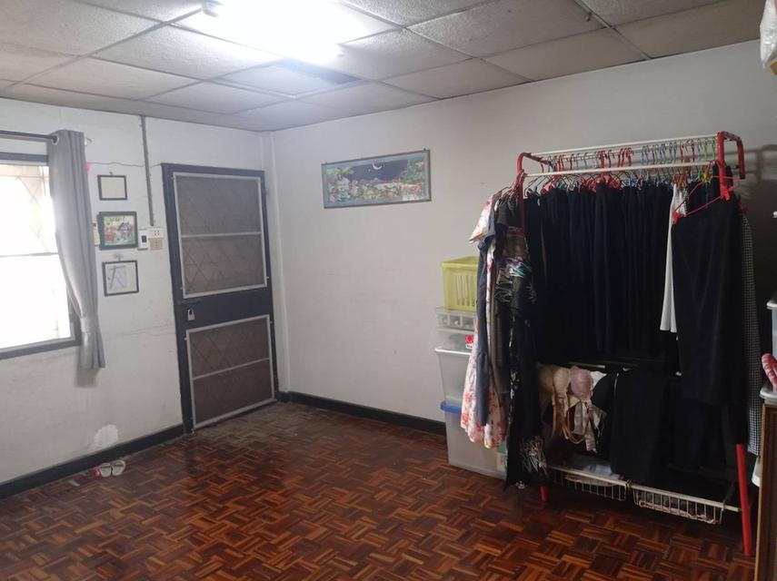 บ้านทาวน์เฮ้าส์2ชั้น 6