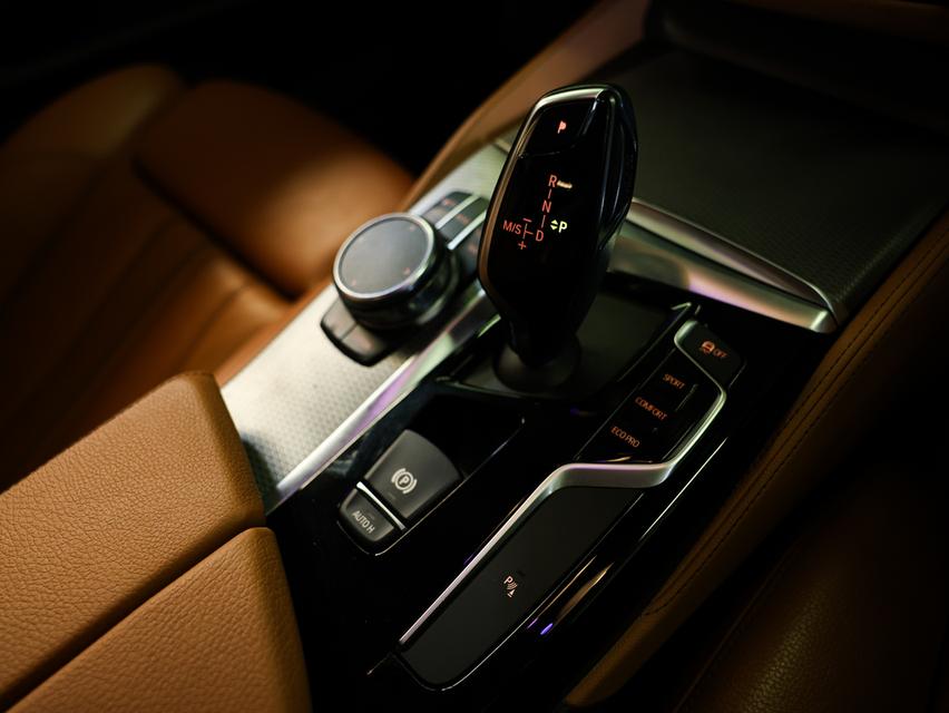 2020 BMW 520d 2.0 G30 (ปี 17-22) M Sport Sedan AT รูปที่ 12