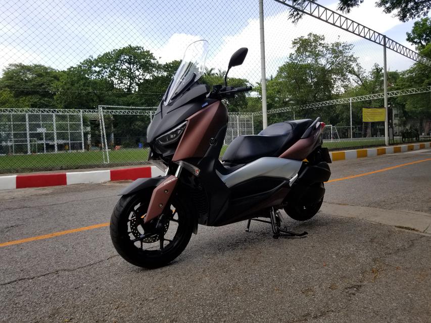 Yamaha New X Max 300 สี น้ำตาล ดำ เทา 1