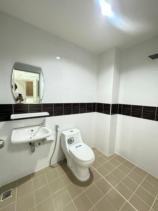 เต็มสิริพรีว่า ประชาสำราญ 12