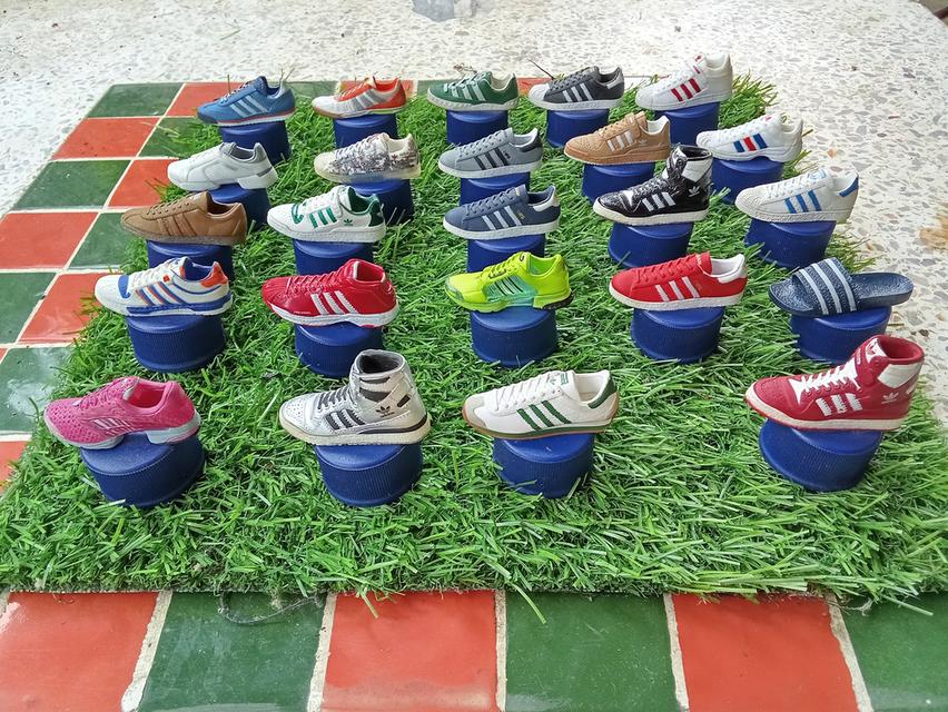 โมเดลรองเท้า adidas@pepsi24ชิ้น รูปย่อยที่ 2