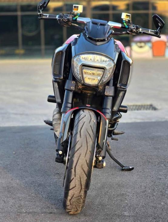 2015 Ducati Diavel 2