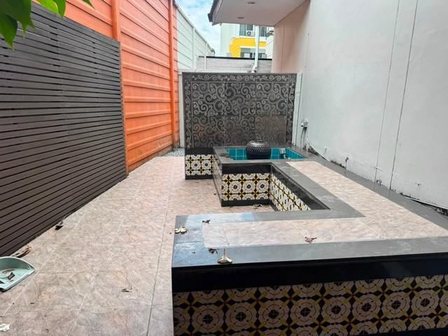 ทาวน์โฮม 3 ชั้นหลังมุม . 3 ห้องนอน 3ห้องน้ำ บ้านกลางเมือง Urbanion เกษตรนวมินทร์ 2 ซอยลาดปลาเค้า 79 6