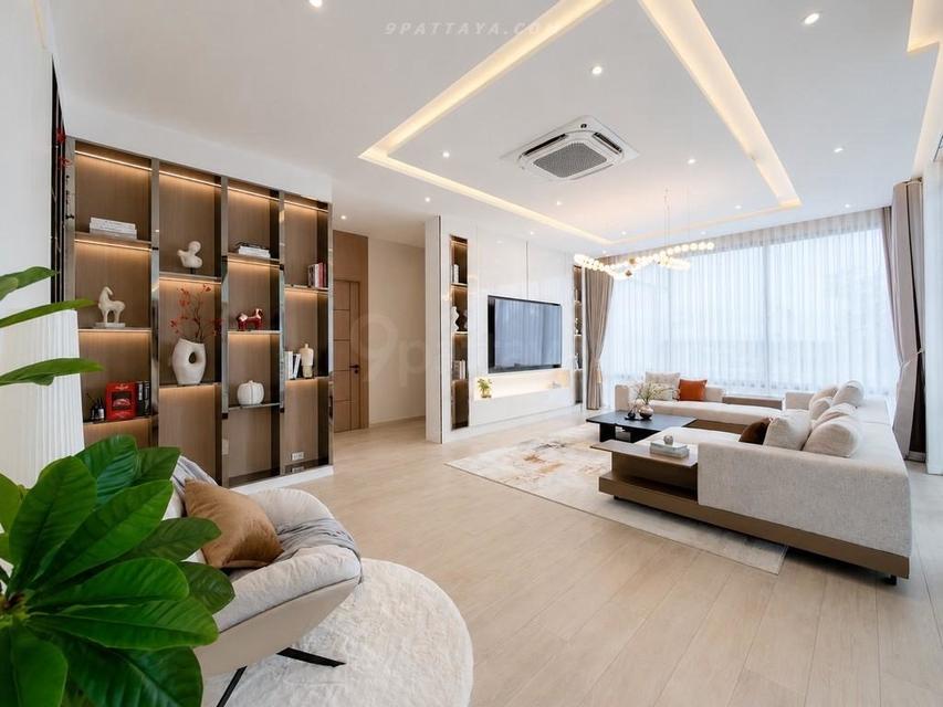 For Sale — Ultra Luxury Pool Villa near Mabprachan Lake, Pattaya• Land size: 408 sq.wah• Usable area: over 1,200 sq.m.• 5 luxury bedrooms• 10 bathroom รูปที่ 18