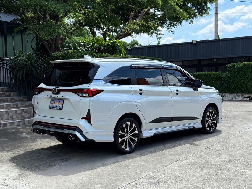 2024 TOYOTA VELOZ 1.5 PREMIUM รถมือเดียวออกป้ายแดง รถวิ่งน้อยเพียง 20,000 กม สภาพป้ายแดง รถไม่เคยมีอุบัติเหตุครับ