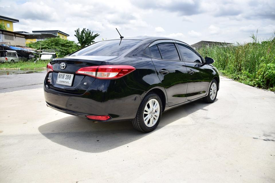 ผ่อน52xx บาท /ฟรีดาวน์ /รถสวยมือเดียว TOYOTA YARIS ATIV 1.2E ออโต้ มัลติฟังชั่นสื บลุทู๊ธCD MP3 ABS USB AIRBAG กุญแจรีโมท ยางปี2025ขับดี โทร0957401229 16