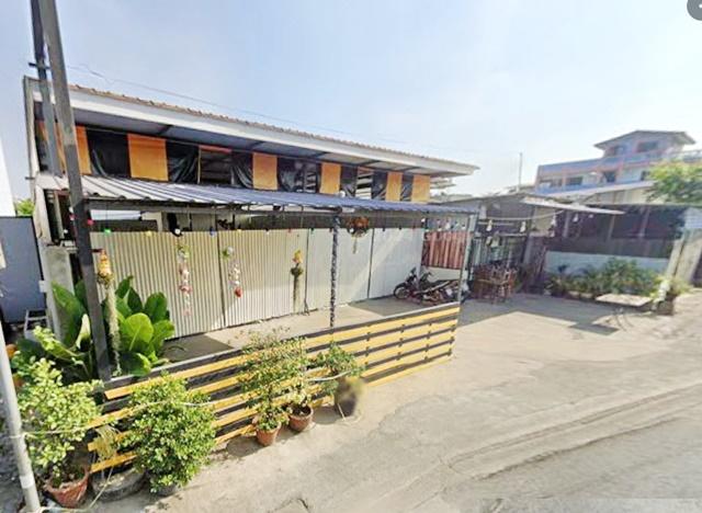 โกดังขนาดย่อม 176 ตรม. เซ็นทรัล รามอินทรา 2กม. ลาดปลาเค้า เปิดร้านค้า คลินิก อาคารชั้นเดียวให้เช่า ทำเลทอง ถนนรามอินทรา1 1