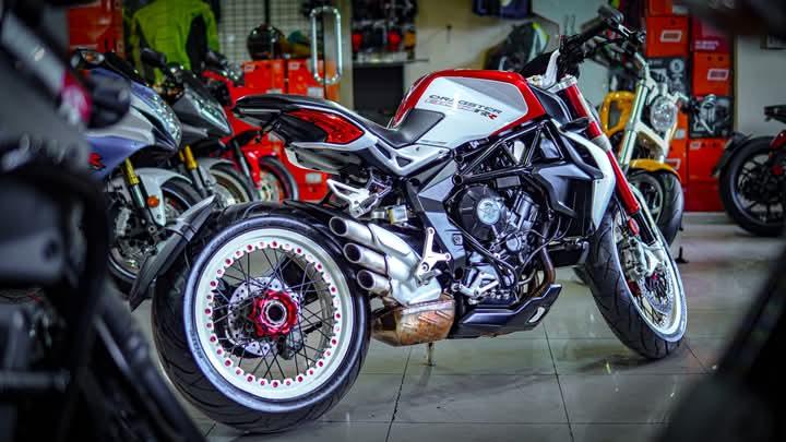 MV Agusta Brutale สภาพนางฟ้า 3