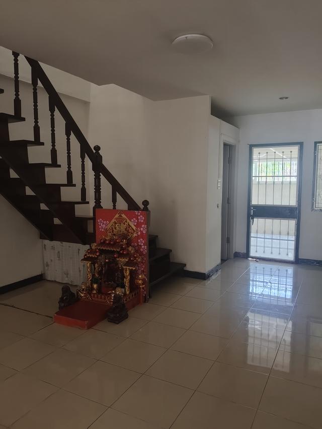 ทาวเฮาส์ให้เข่า 7,500 บาทต่อเดือนน่านบางแค 6