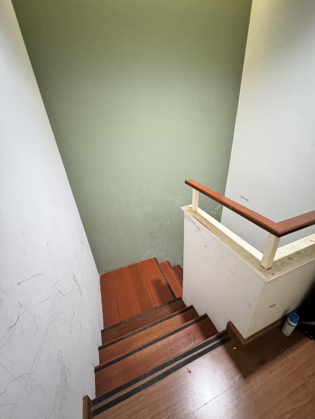 ขายด่วนทาวโอมหลังใหญ่ มบ.ไอดีไซน์ 8