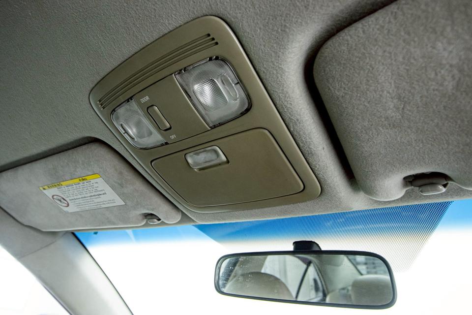 TOYOTA CAMRY 2.0 E 2008  12