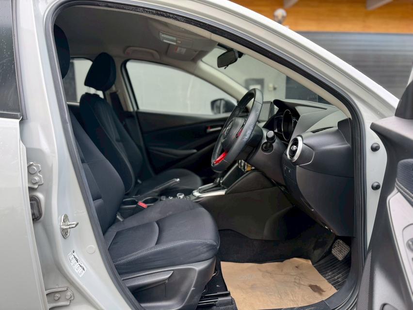 MAZDA 2 Sedan 4dr S Auto 6sp FWD 1.3i (Leather) Y 20 13