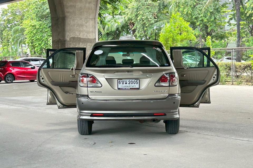 Toyota Harrier 3.0 Four AT ปี 2004 9