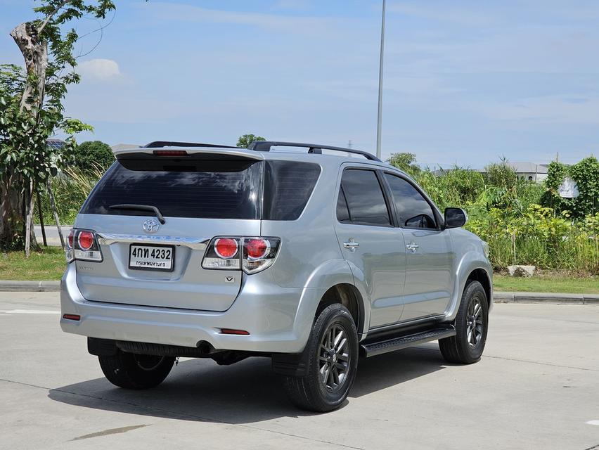 TOYOTA FORTUNER 2.5 V ปี2014 สีเทา 5