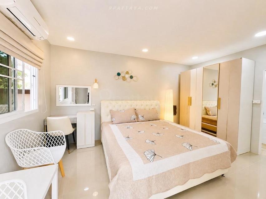 For Rent — Resort-Style Pool Villa at Middle House Pool Villa, Central Pattaya 160sqw 640sqm 6bedrooms 7bathrooms total 3 houses 9