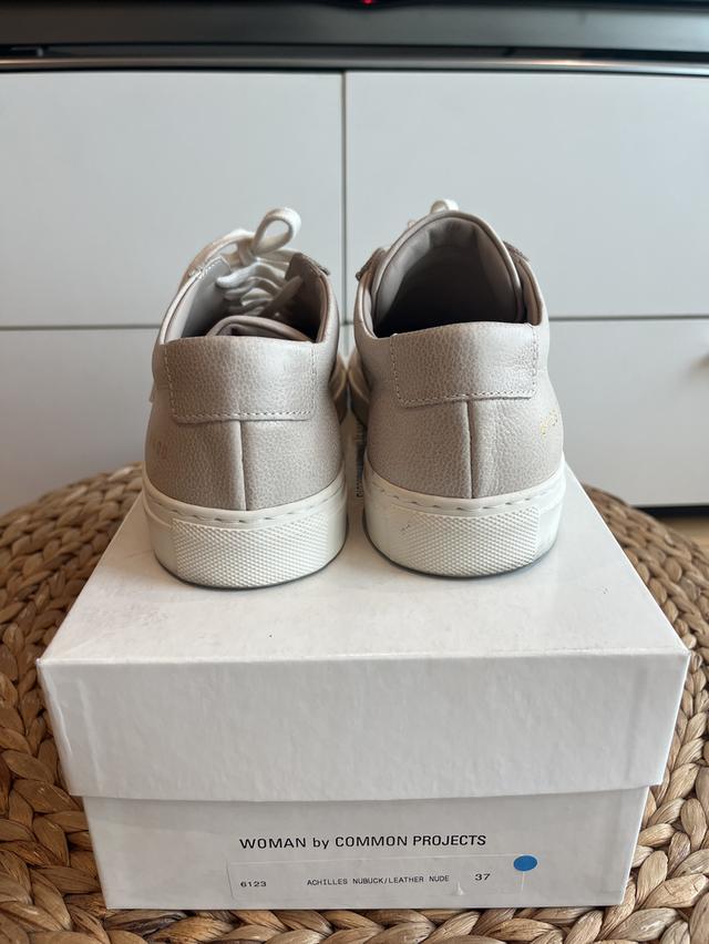 รองเท้า common project สีชมพู ผู้หญิง เบอร์ 37 5