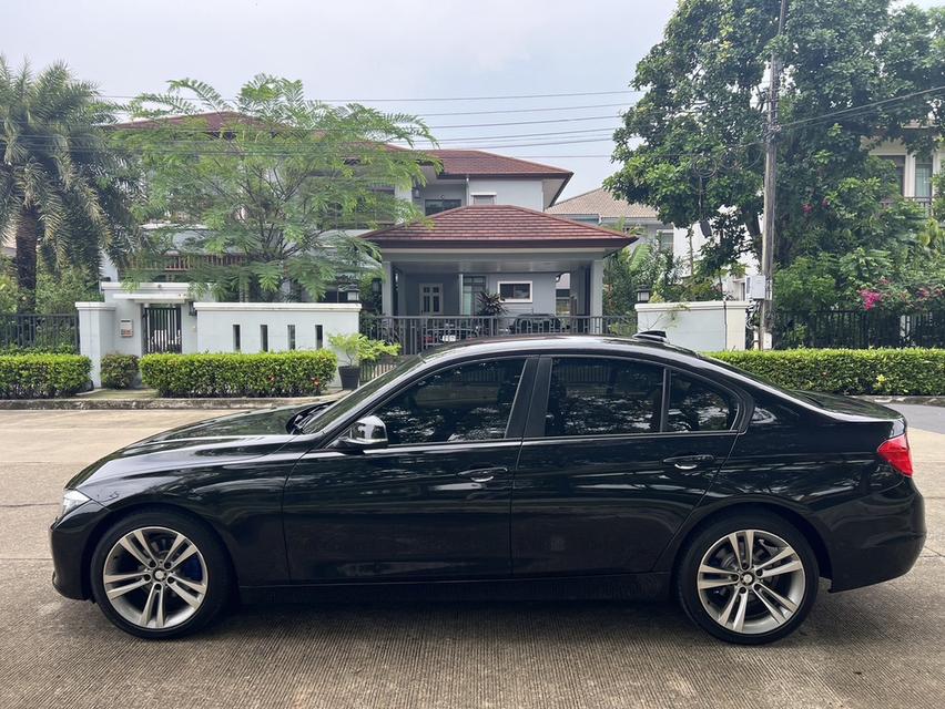  BMW 316i F30 7