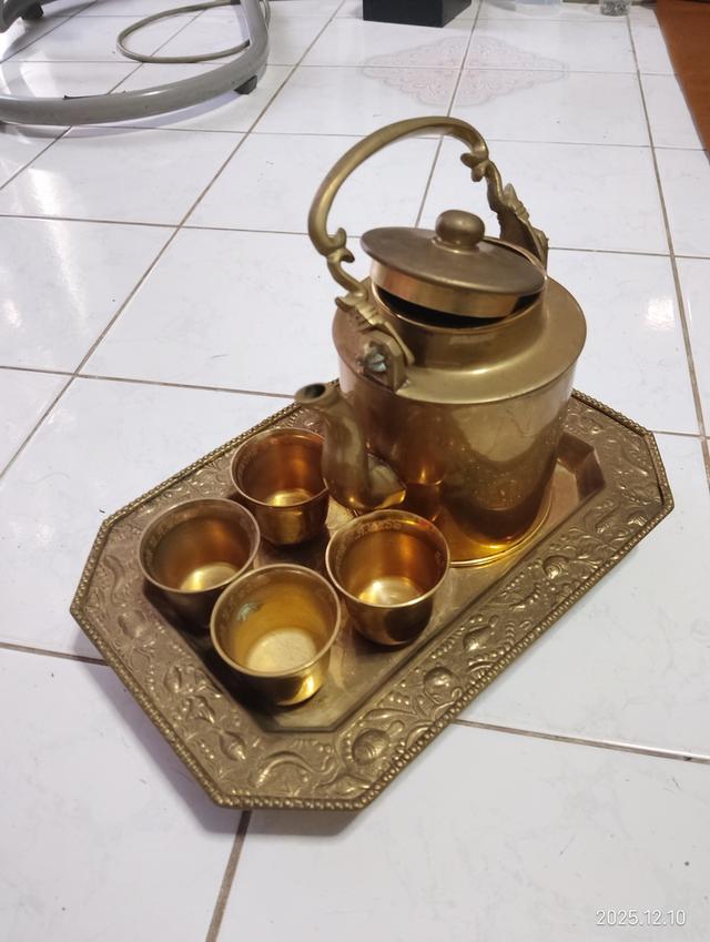 ชุดน้ำชาทองเหลืองแท้แน่นอน