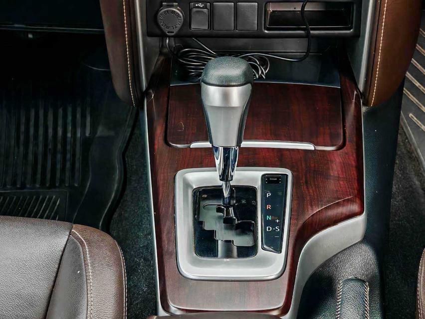 ปี2020 TOYOTA FORTUNER 2.4V รูปที่ 8