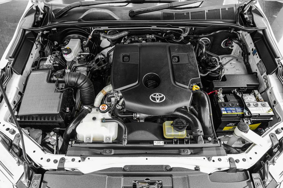 2019 TOYOTA FORTUNER 2.4 V 2WD SUV สีขาว เลขไมล์ 113171 กม. 20