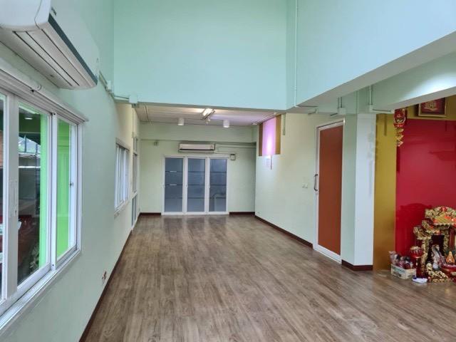 ให้เช่าอาคารสำนักงาน 4 ชั้น พื้นที่ใช้สอย 500 ตร.ม. ซอยอ่อนนุช 66 ใกล้ ศรีนครินทร์ 45 และพัฒนาการตัดใหม่ พร้อมใช้งานทันที จอดรถได้ 6 คัน 3