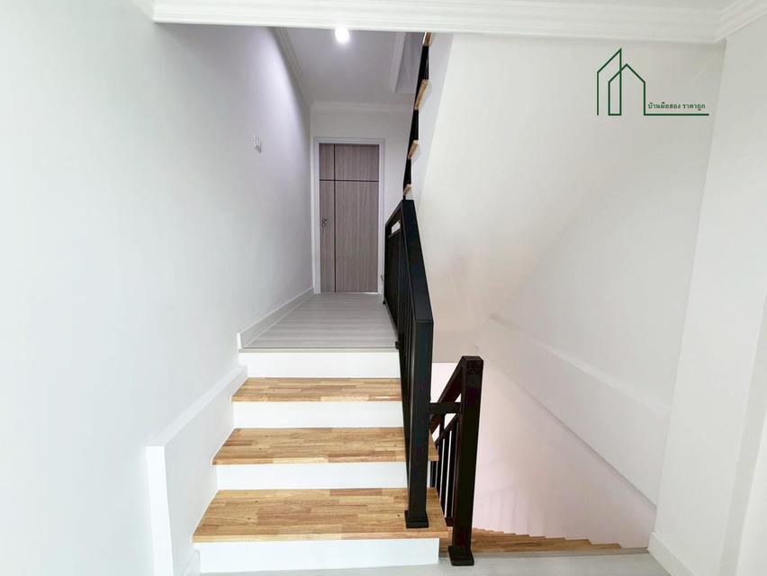 ทาวน์โฮม 3 ชั้น เล่นระดับ ซอยนาคนิวาส37 โชคชัย 19