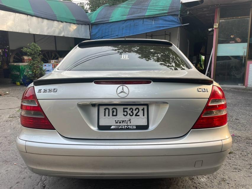 2004 Benz e220 2