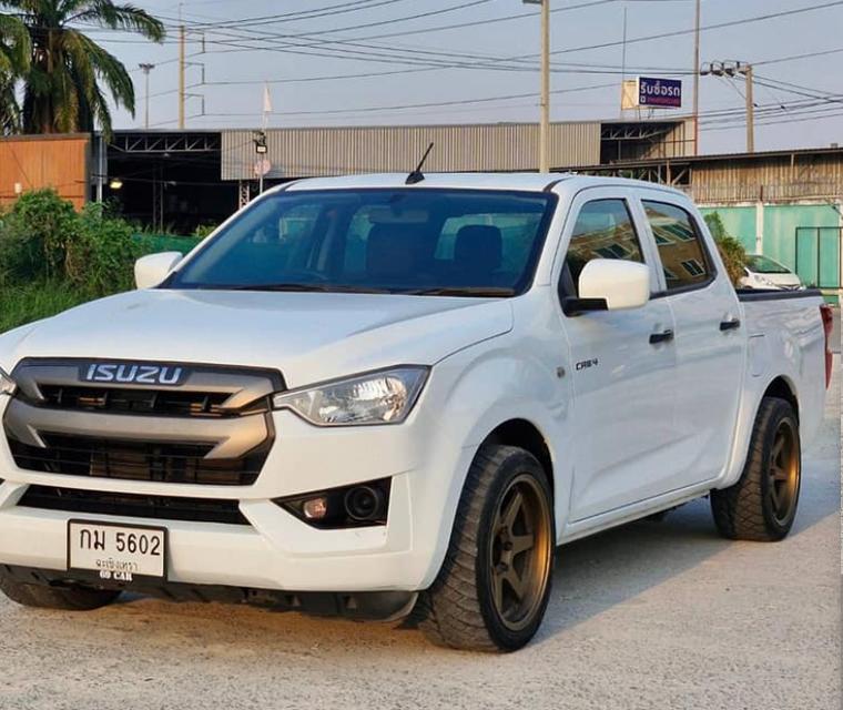 Isuzu d-max cab4 ปี 2020 3