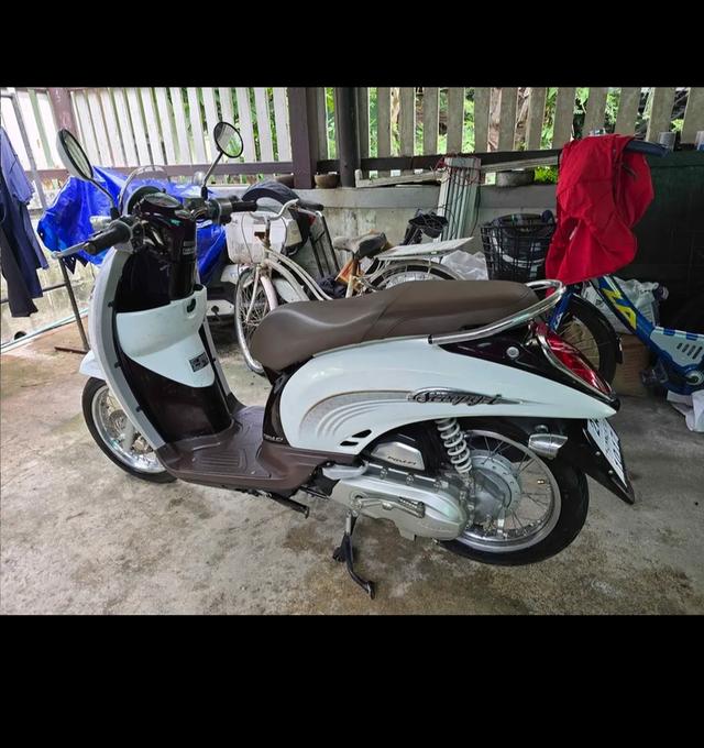 Honda scoopy i 2010 สภาพนางฟ้า สีขาว