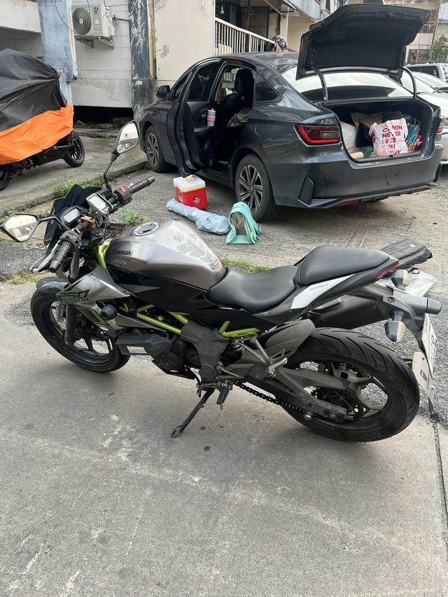 Kawazaki Z250SL