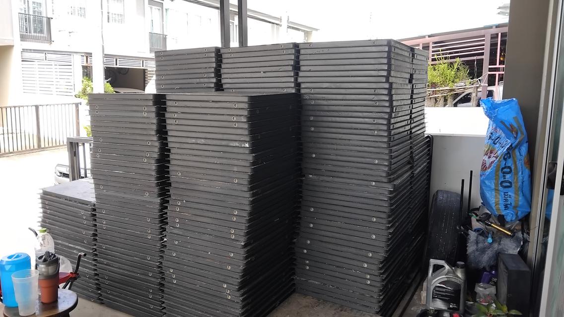 แผ่นพื้นยกสำเร็จรูป Raised floor โครงผิวด้านนอกเป็นเหล็ก ขนาด60*60 ซม. หนาประมาณ33 มม. น้ำหนักโดยประมาณ10 กก. ต่อ1แผ่น แข็งแรงทนทาน 11