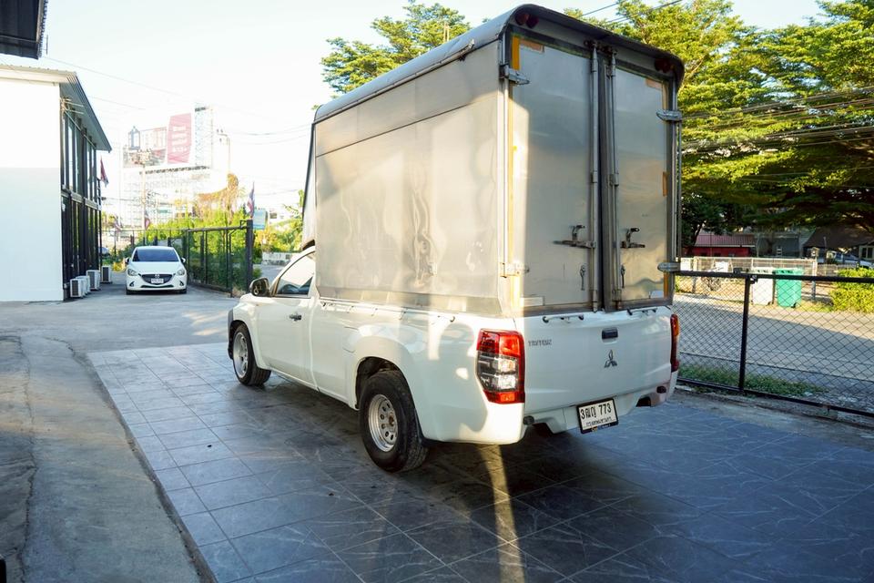 Mitsubishi Triton 2.5 GL 11