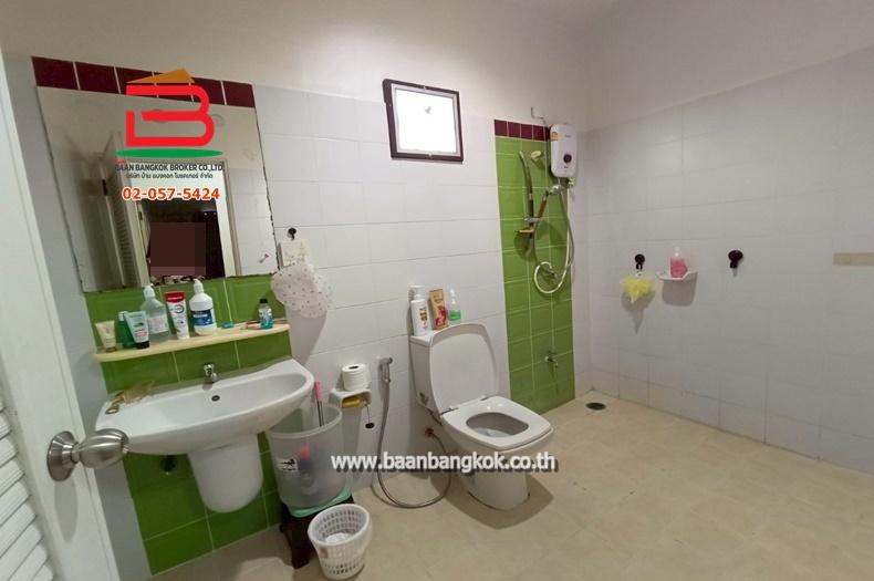 ทาวน์เฮาส์ หมู่บ้าน พฤกษาวิลล์ 5 นิมิตใหม่ เนื้อที่ 18 ตรว. ถนนประชาร่วมใจ เขตมีนบุรี กรุงเทพมหานคร