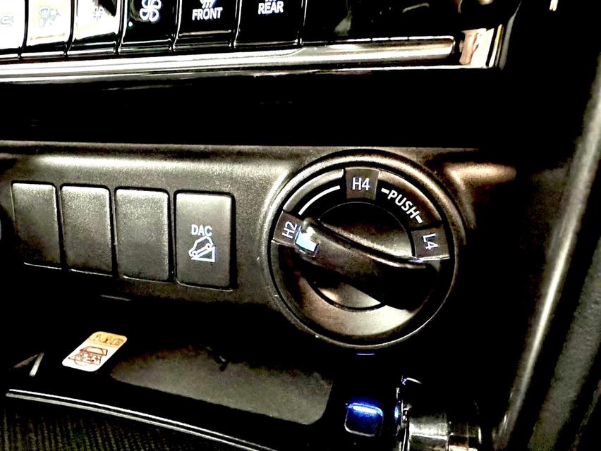 FORTUNER 2.8 GR SPORT BLACK TOP 4WD รูปที่ 17