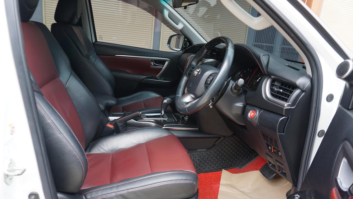 Toyota fortuner TRD Sportivo 2016 รูปที่ 9
