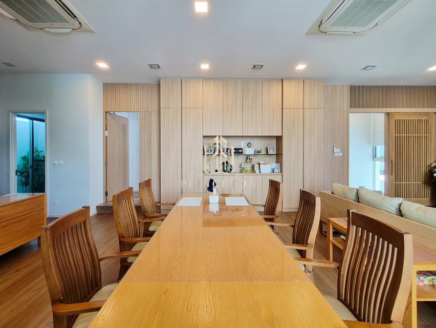 VIVE Rama 9 – Luxurious 3-Story Home in Modern Japanese Design 10