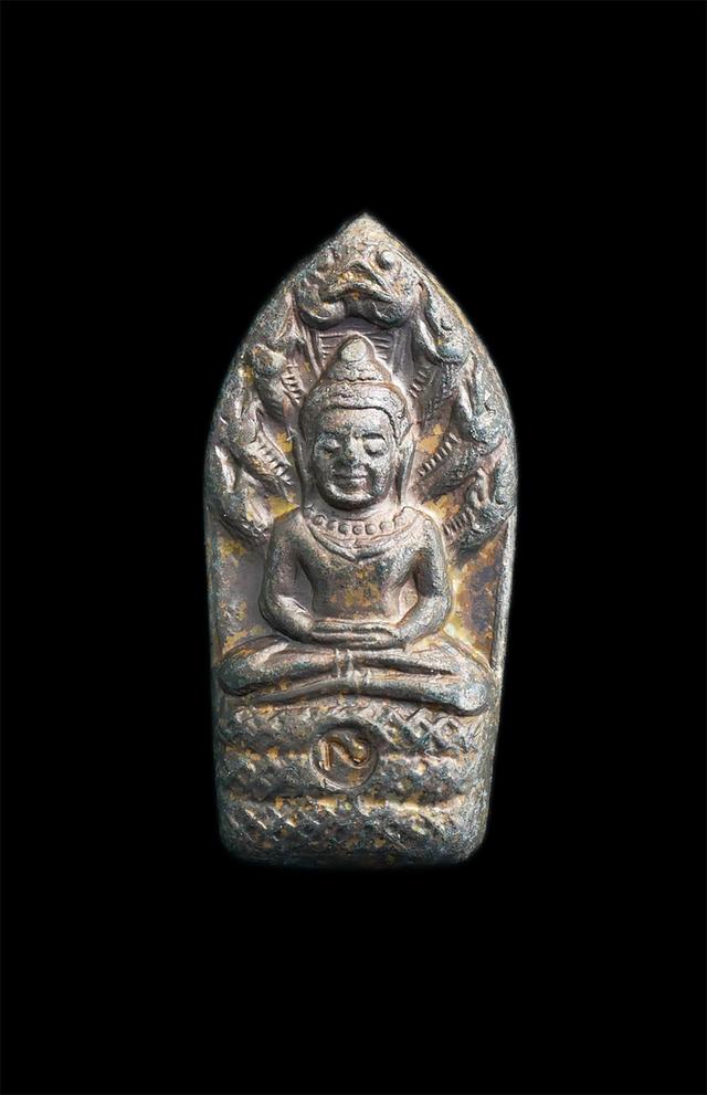 พระปรกใบมะขาม หลวงปู่คร่ำ  ปี37