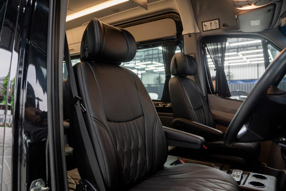 Mercedes-Benz Sprinter 319 CDI Van ปี 2016  📌หารถเที่ยวปีใหม่ 🚐 ไปกันทั้งบ้าน 11ที่นั่งคันนี้เลยค่ะ! 🎇 5