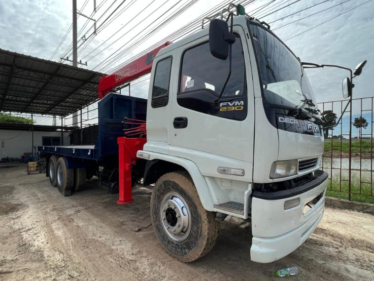 Isuzu FVM 200 6HH1 สิบล้อ เครน Unic 5 ตัน