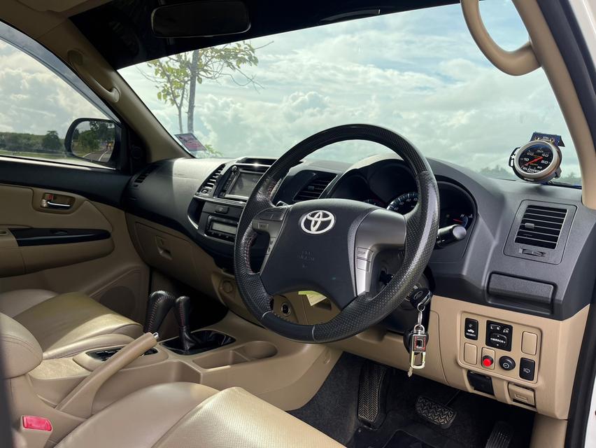 TOYOTA FORTUNER 2012 3.0 TRD Sportivo 4WD AT 💓 รถครอบครัวท็อปสุด ออโต้โฟวิน สีขาวมุกสวย เเต่งTRDครบชุด ออฟชั่นใช้ได้หมด เครื่องยนต์เเรงๆ 11