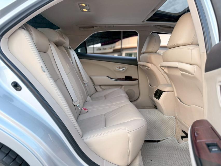 ปี 2009 TOYOTA CROWN, 2.5 ROYAL SALOON โฉม ปี07-12 สีเทา 8