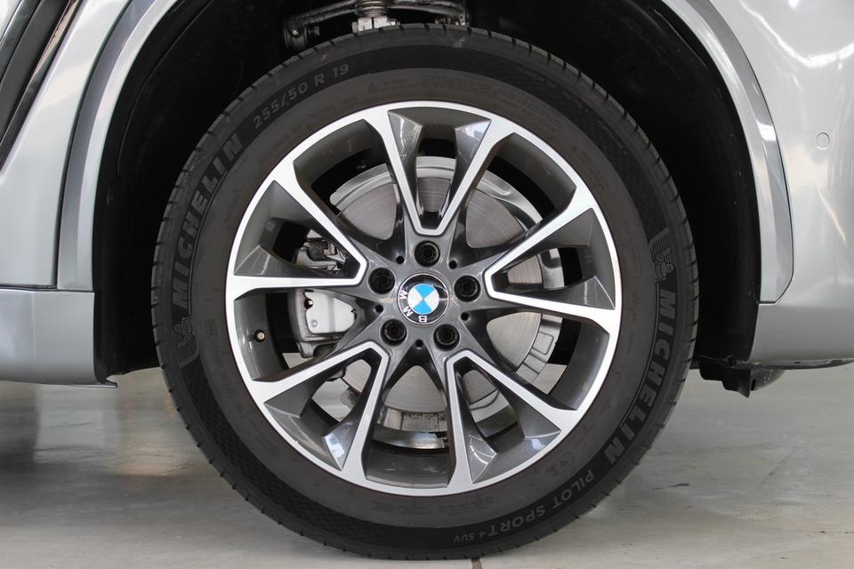 รหัสรถ JRS3634 🚙 BMW X5 sDrive25d – Facelift Look 2017 รูปที่ 5