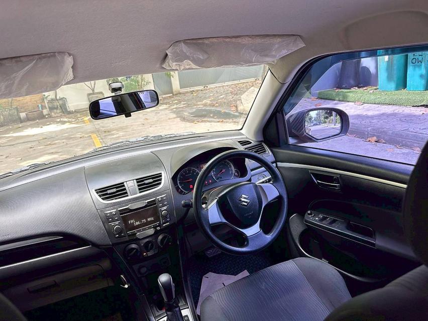 Suzuki Swift GL 1.25L CVT สีแดง ปี 2015 (แท้) 12