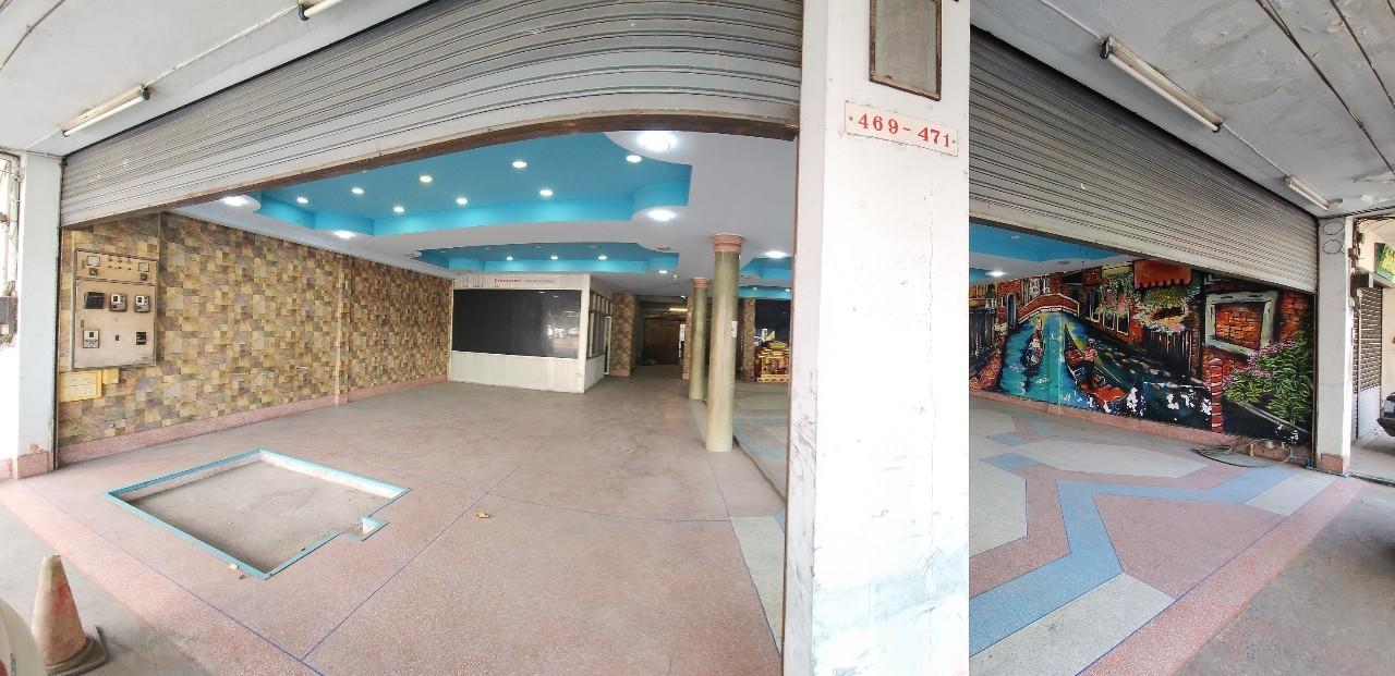 ขายอาคารพาณิชย์ 3ชั้นครึ่ง ติดถนนมิตรภาพ (ตรงข้ามคอนโดพลัส ) |  74 ตร.ว.  ขาย 19 ลบ. หน้าวิทยาลัยเทคนิค เยื้องเดอะมอลล์โคราช 9